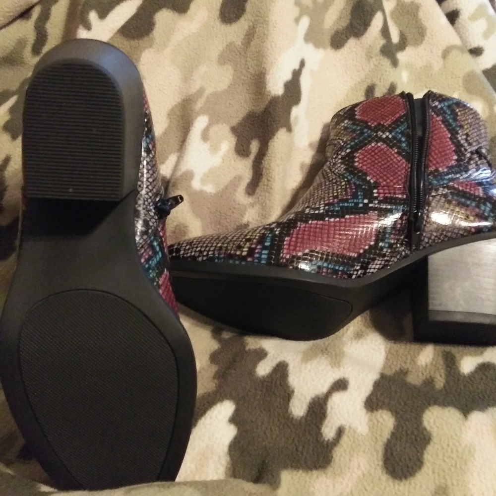 Booties - Picture 6 of 6